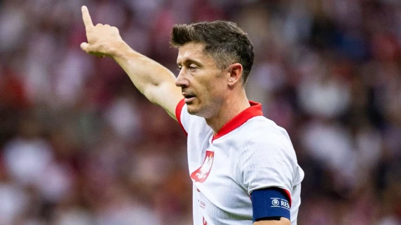 Robert Lewandowski: Memperjuangkan Warisan Sebagai Salah Satu Penyerang Sepak Bola Terbaik